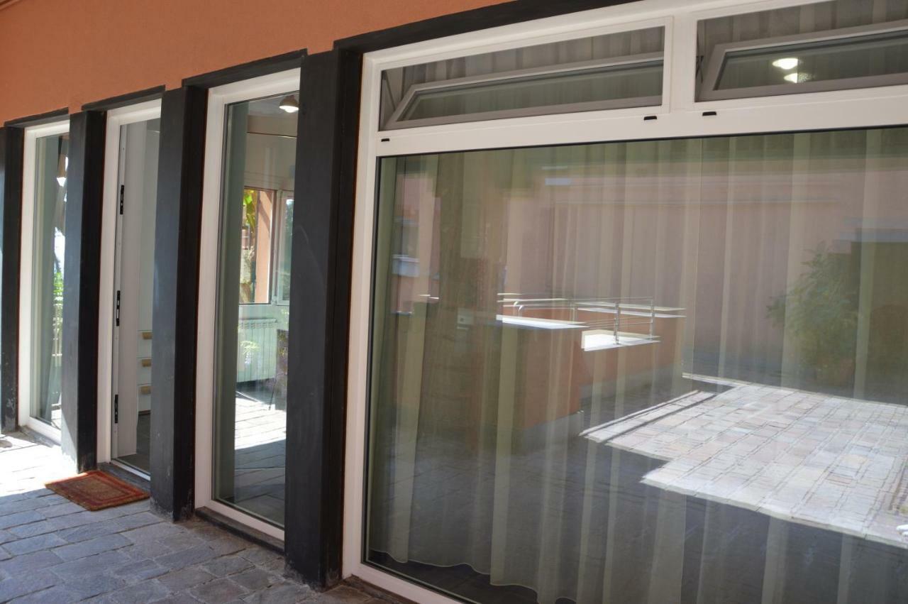 Ferienwohnung Casa Delle Mimose Varraze Exterior foto